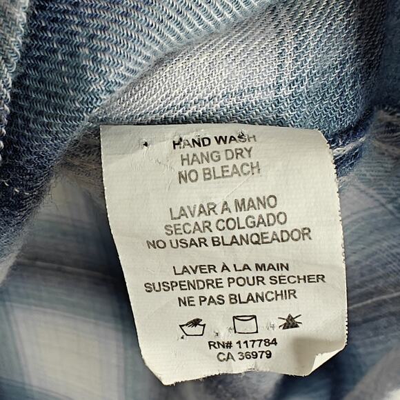 Rails Flannel Shadow Plaid Button Front Shirt Size Large Blue White Rayon - Picture 9 of 9